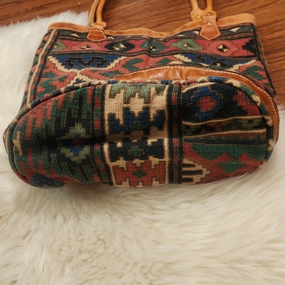 Southwestern Boho Leather Bucket Bag - Picture 4 of 6